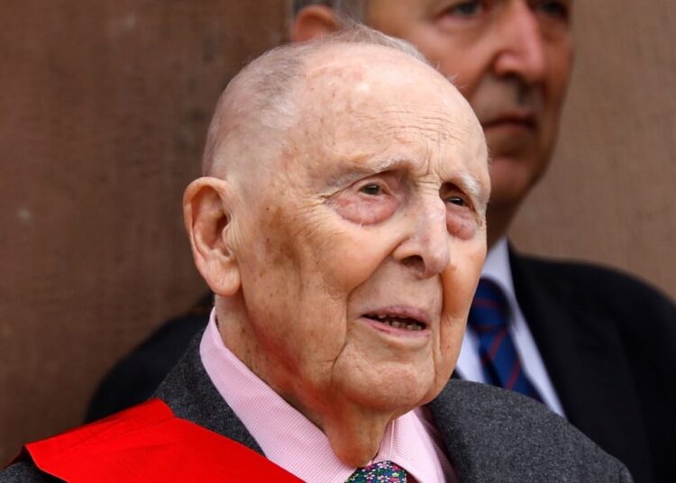 (FILES) In this file photo taken on June 18, 2018 Daniel Cordier, Jean Moulin's secretary, former French resistance member, and veteran with Order of the Liberation Companion medal, attends a ceremony commemorating General Charles De Gaulle's June 1940 appeal for French resistance against Nazi Germany, at the Mont Valerien National Memorial in Suresnes on the outskirts of Paris. - Between June and July 1940, some 7,000 French, often in their twenties, took the road to Britain. Among them, hundreds of future "Compagnons de la Liberation" or "Companion of the Liberation" including the last four still alive today : Daniel Cordier, Hubert Germain, Edgard Tupet-Thome and Pierre Simonet. "Many companions say they did not hear the call of June 18, 1940 launched by De Gaulle: most of them clicked during Petain's speech on June 17," explains General Christian Baptiste, national delegate of the Order of Liberation. (Photo by CHARLES PLATIAU / POOL / AFP)
